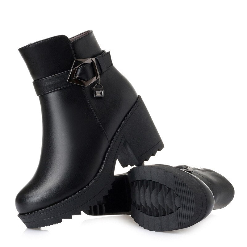 Botas femininas de tornozelo novas de couro genuíno femininas botas de inverno tendência quente de lã feminina botas de salto alto botas de neve